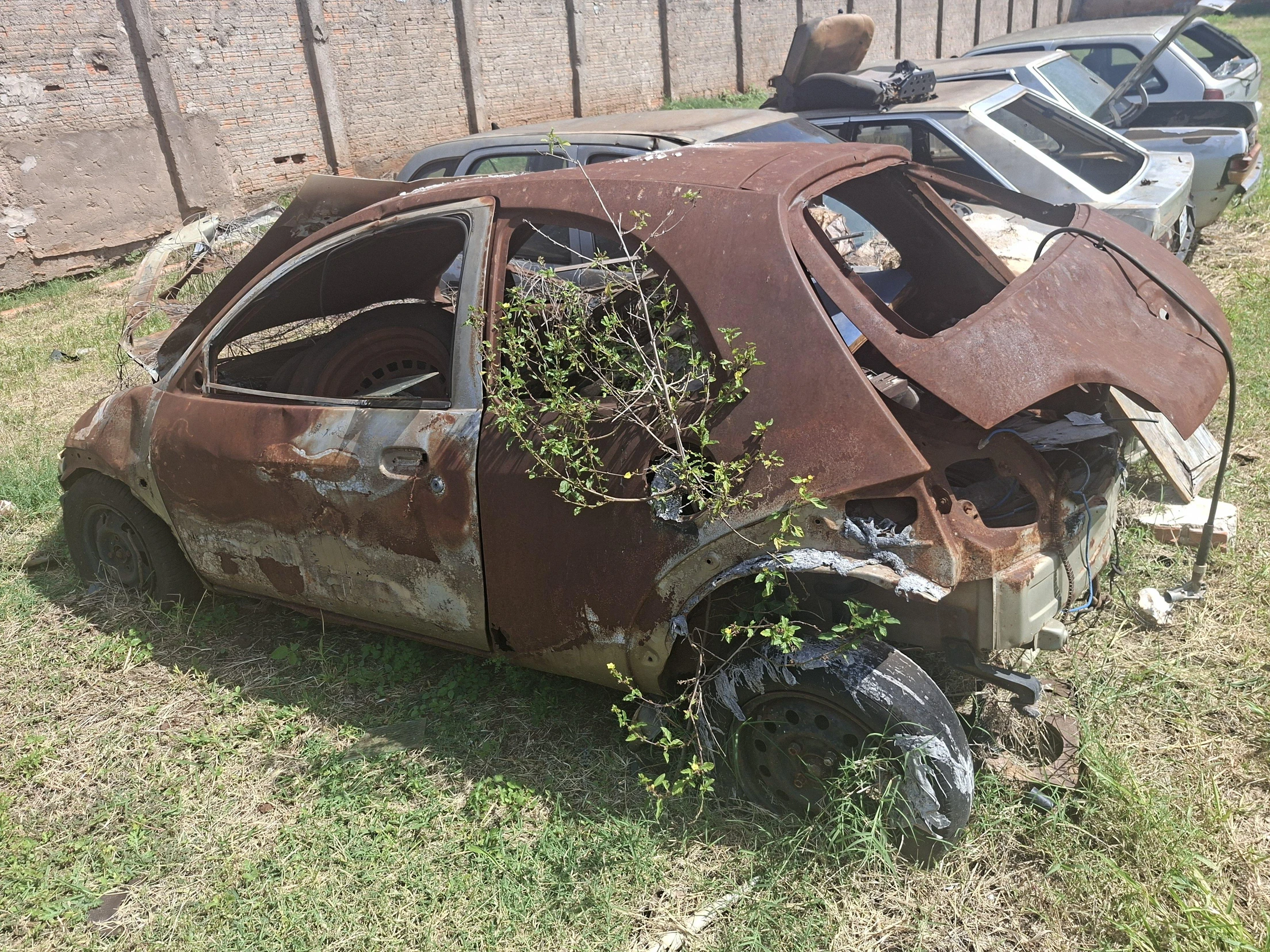 Ford Ka Sel 1.5 Queimado em Bandeirantes - Paraná