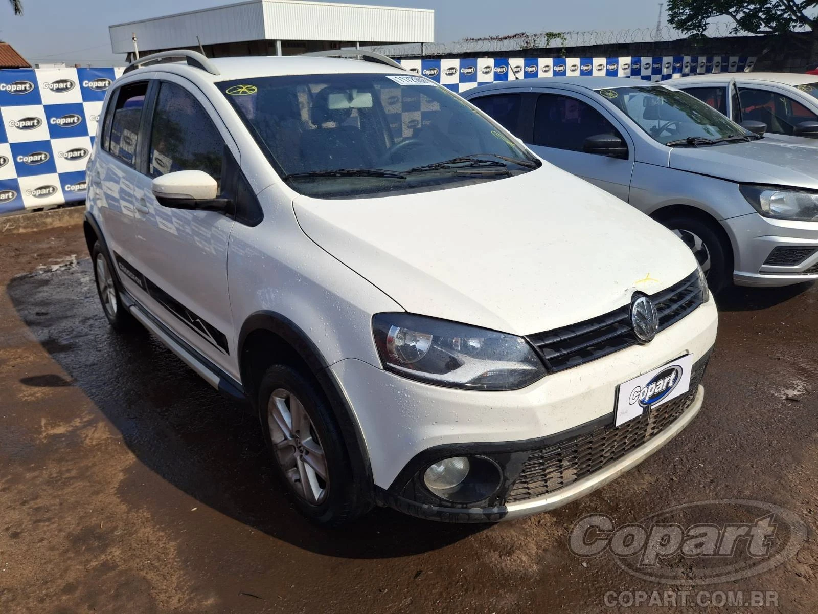 Volkswagen Fox CrossFox CrossFox 2011 1.6 Total Flex Retomado em Aparecida De Goiânia - Goiás