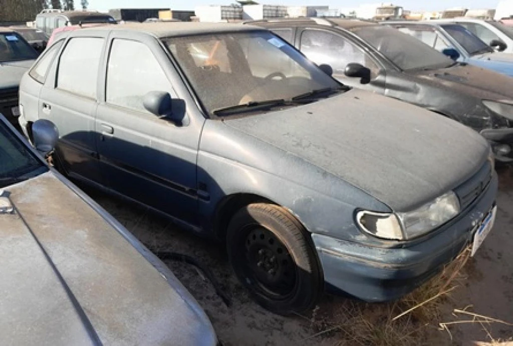 Volkswagen Pointer CLI 1995 1.8 Automático em Itirapina - São Paulo
