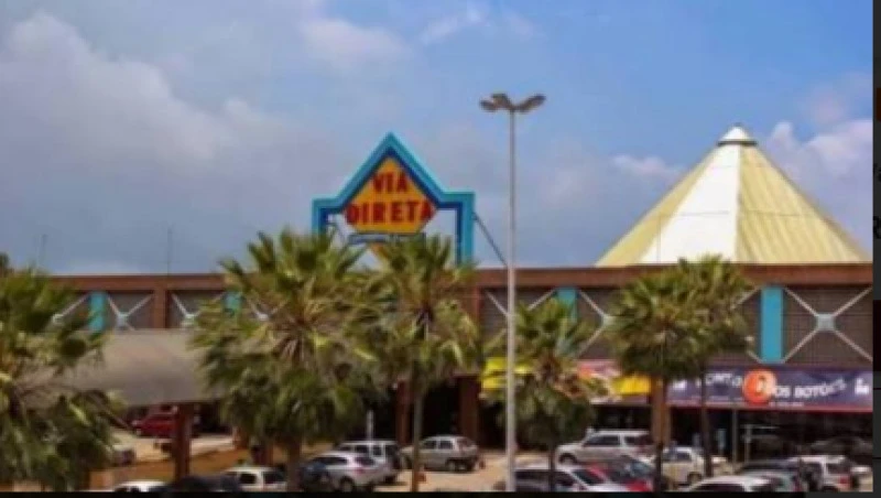 Prédio Comercial Shopping Via Direta em Natal/RN em Natal - Rio Grande do Norte