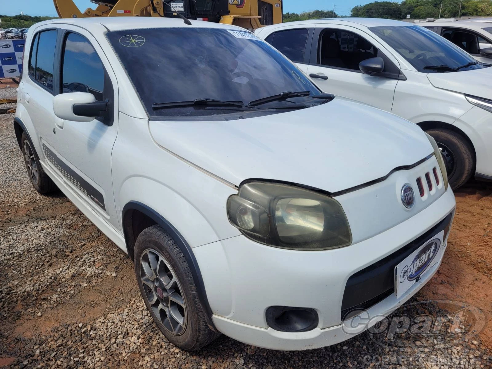 Fiat Uno Uno Sporting 2013 1.4 Evo em Eusébio - Ceará