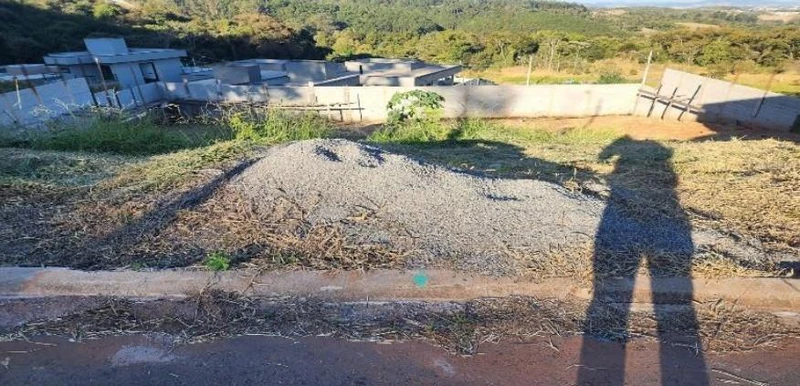 Terreno Desconto de 38% na 2ª Praça – Lote Resid Boa Vista Atibaia/SP em Atibaia - São Paulo