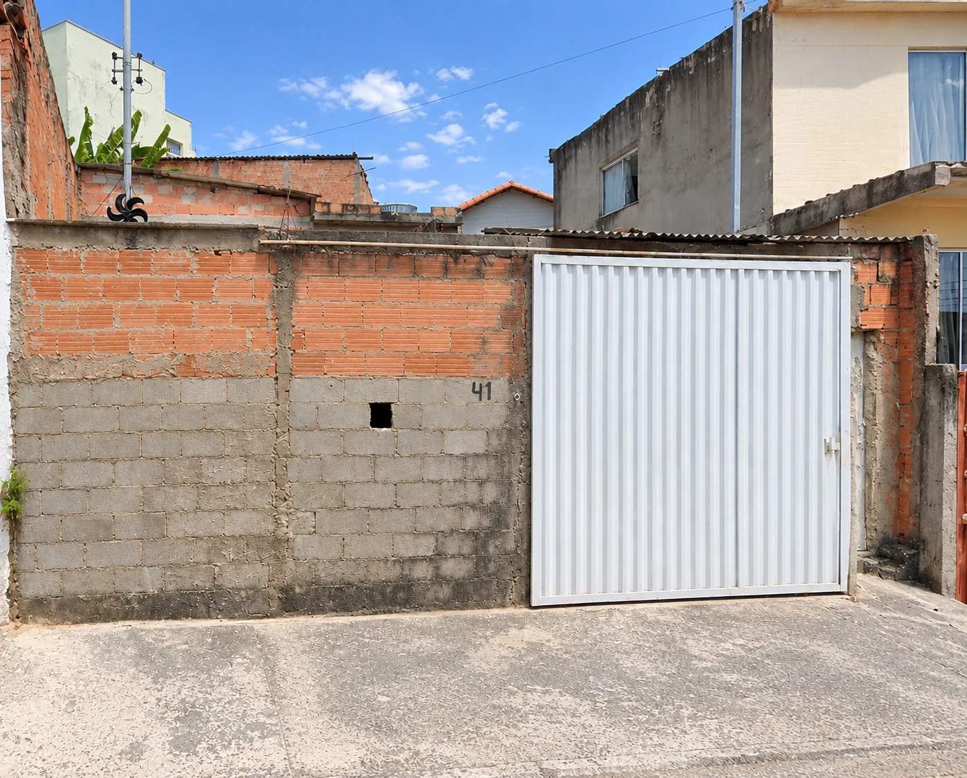 Casa com 2 Quartos em Betim/MG em Betim - Minas Gerais