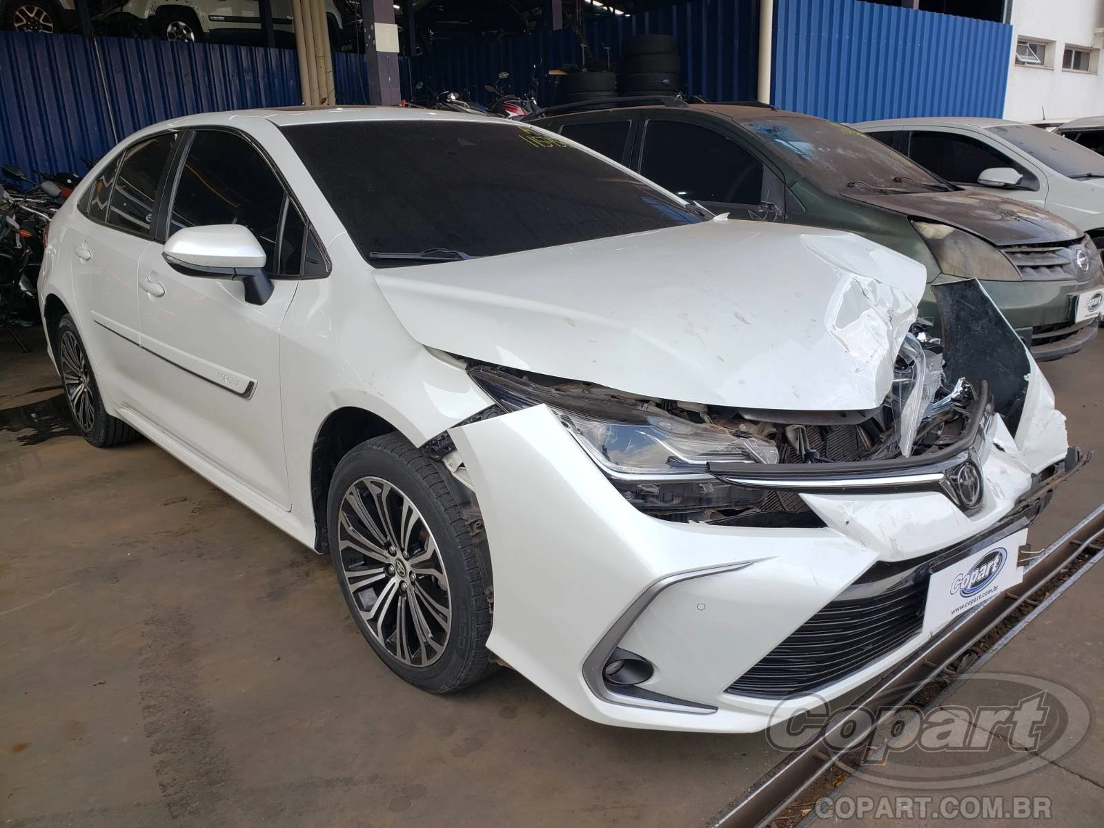 Toyota Corolla Altis 2023 2.0 Dual VVVT-iE Frontal Automóvel em Ribeirão Preto - São Paulo