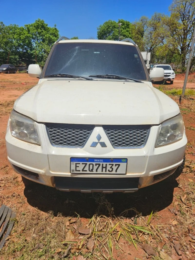 Mitsubishi Pajero TR4 2WD 2013 Sucata em Três Lagoas - Mato Grosso do Sul
