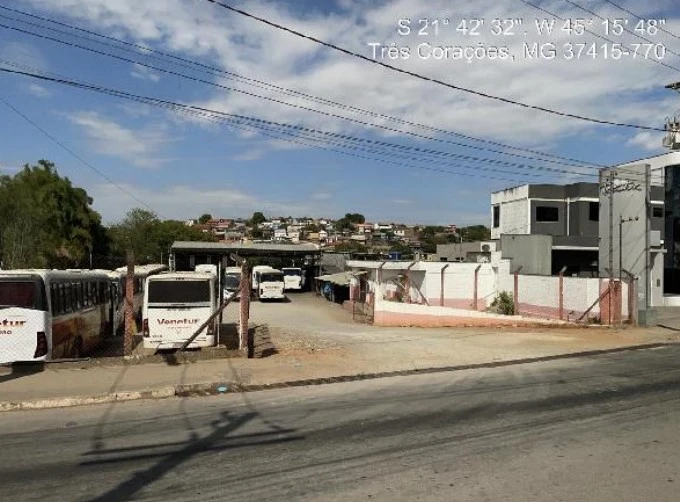 Sala Comercial com 261 m² em Tres Corações/MG em Tres Coracoes - Minas Gerais