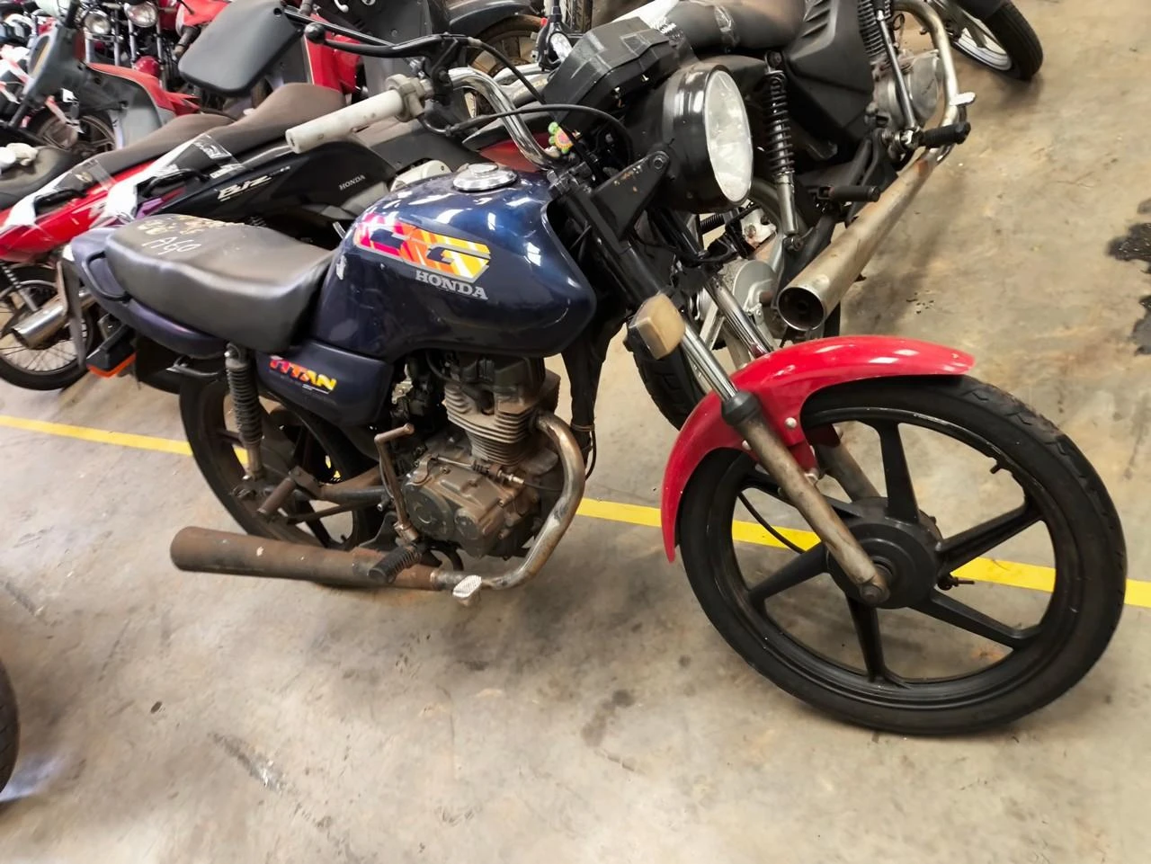 Honda CG 125 Titan SUCATA 1996 Azul em Maringá - Paraná