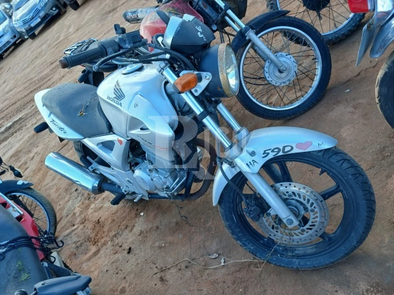 Honda CBX 250 Twister Twister 250cc Sucata em Jacareí - São Paulo