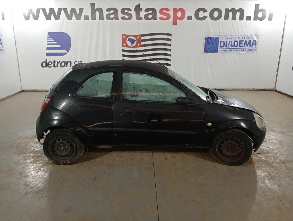 Ford Ka GL 2003/2004 Preto em Casa Branca - São Paulo