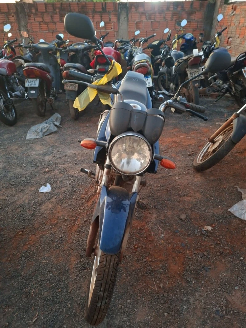 Yamaha YBR125 125cc K Azul 2008/2009 em Tangará Da Serra - Mato Grosso