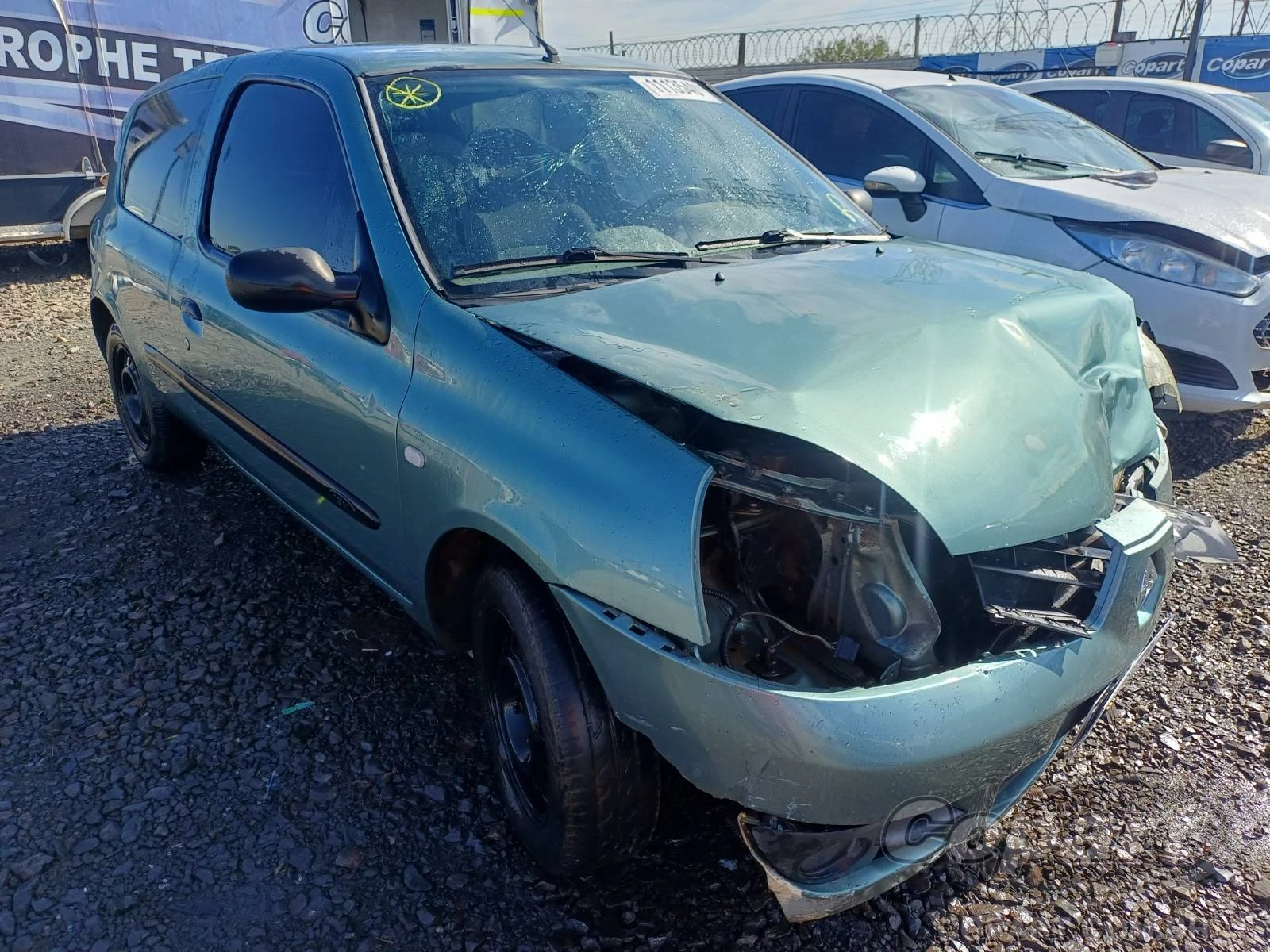 Renault Clio Autentique 2008 1.0 16V Hi-Flex em Canoas - Rio Grande do Sul
