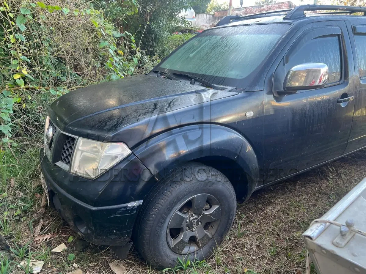 Nissan Frontier SVATK4X2 2014 4x2 em Canoas - Rio Grande do Sul