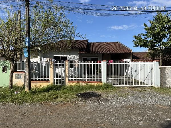 Casa com 2 Quartos em Joinville/SC em Joinville - Santa Catarina