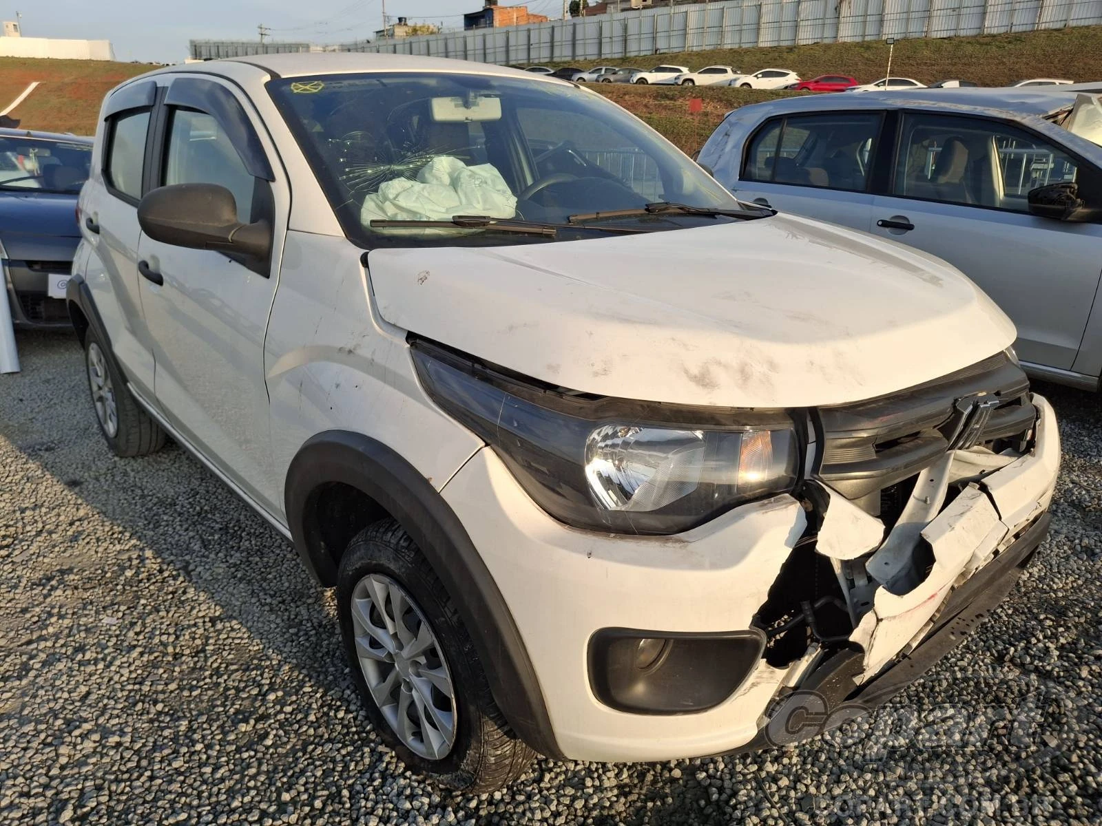 Fiat Mobi 1.0 Fire 2023 em Itaquaquecetuba - São Paulo